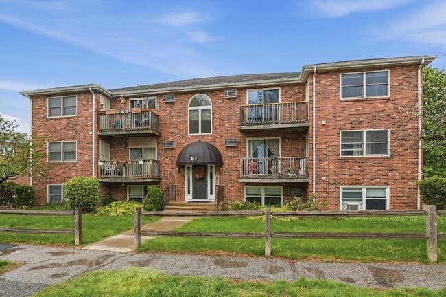 Photo - 51 Alvarado Ave Unit 204