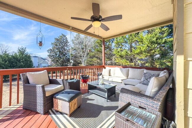 Building Photo - 530 Waterford Dr Unit ID1234803P