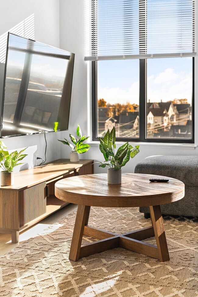 Photo - 600 Broadway-SI ID1240317P Unit SI ID1240317P