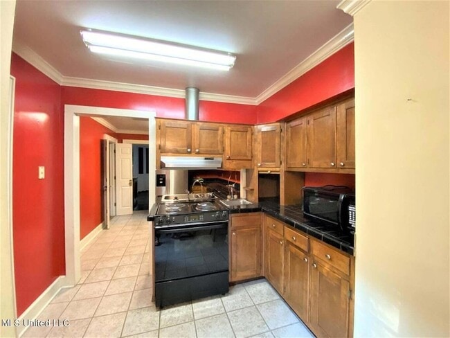 Photo - 275 W Chulahoma Ave