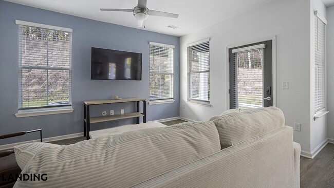 Photo - 2800 Milan Ct Unit 3225