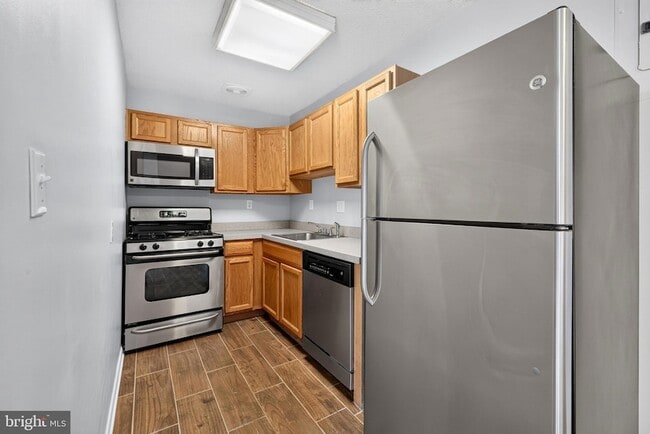 Photo - 625 Chesapeake St SE Unit 301
