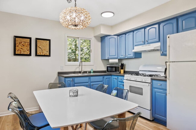 Photo - 204 Washington Park Blvd Unit ID1359766P