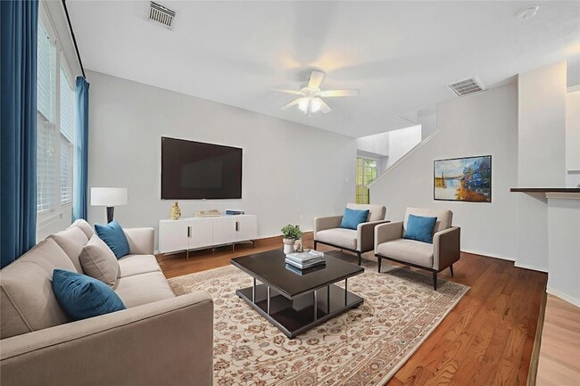 Photo - 230 W Stedhill Loop