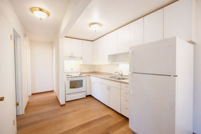 Photo - LIBERTY VALLEY APARTMENTS