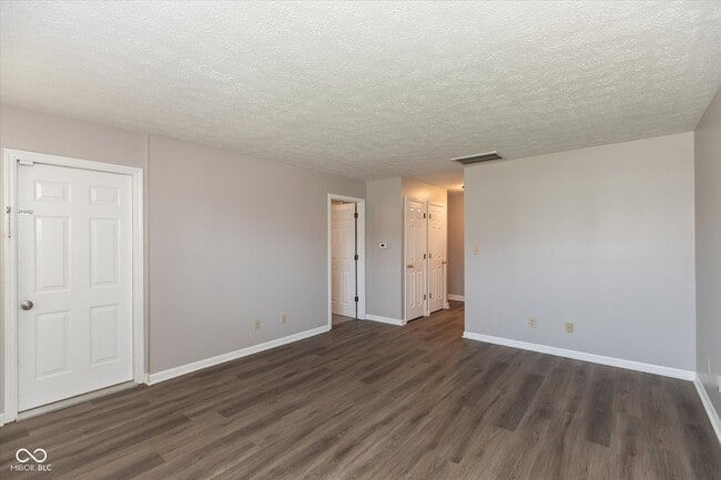 Photo - 2099 Galaxy Dr