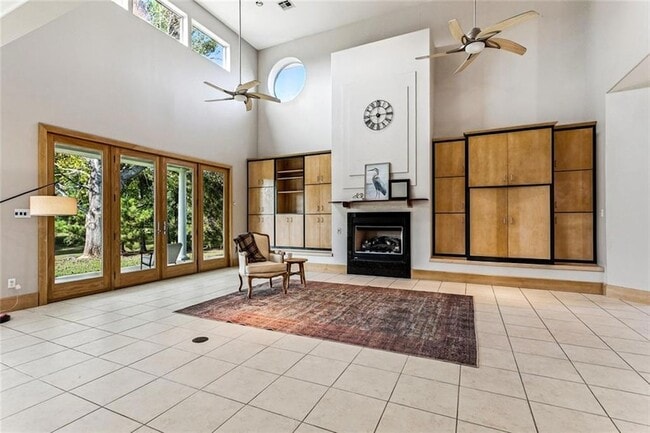 Photo - 1129 N Lee Rd