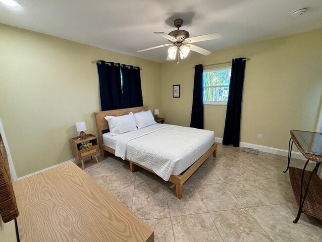 Photo - 583 SE Calmoso Dr Unit SI ID1586083P