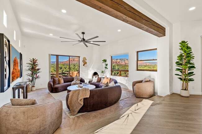 Photo - 30 Jasper Ct Unit SI ID1590558P