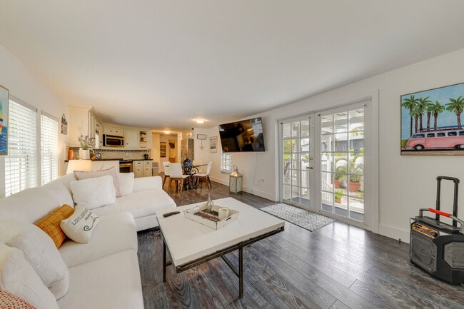 Photo - 394 Burton Dr Unit SI ID1307124P