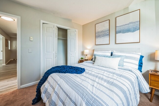 Photo - Ashford Crossing