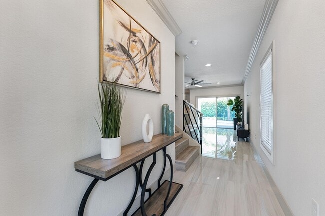 Photo - 522 Lucky Ln