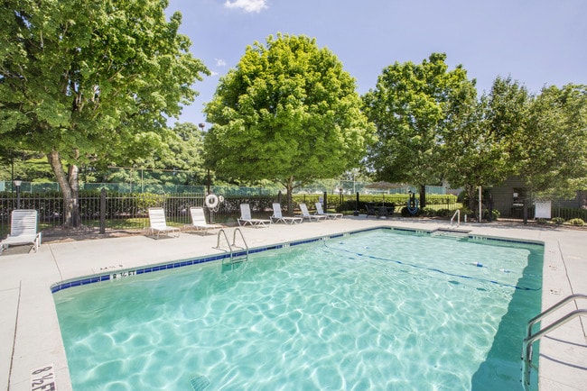 Photo - Huntington Downs