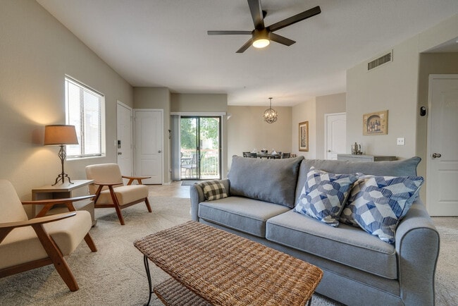 Building Photo - 9151 W Greenway Rd Unit SI FL2-ID1545830P
