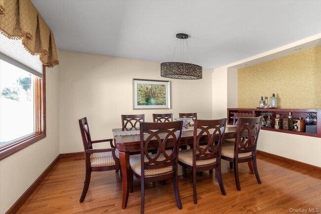 Photo - 2 Benmor Ct