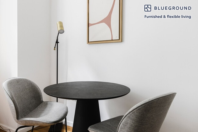 Photo - 18 W 48th St Unit FL8-ID1643