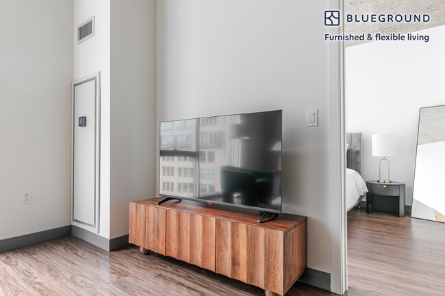 Photo - 601 W Jackson Blvd Unit FL9-ID1341