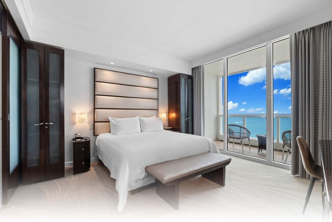 Photo - 4391 Collins Ave Unit ID1325639P