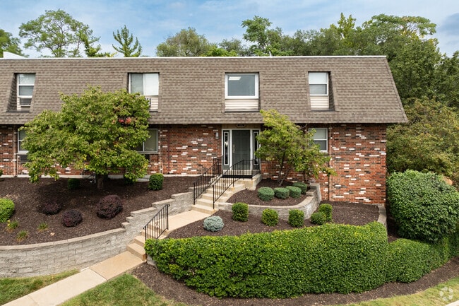 Photo - Stanford Place