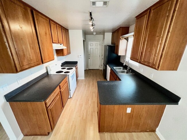 Photo - 803 Sable Trail Ct