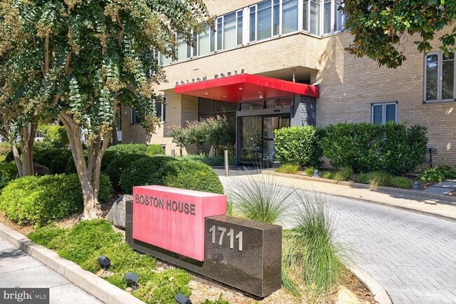 Building Photo - 1711 Massachusetts Ave NW Unit 410