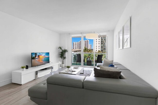 Photo - 19370 Collins Ave Unit SI ID1574478P