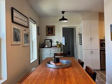 Photo - 1110 Justin Ln