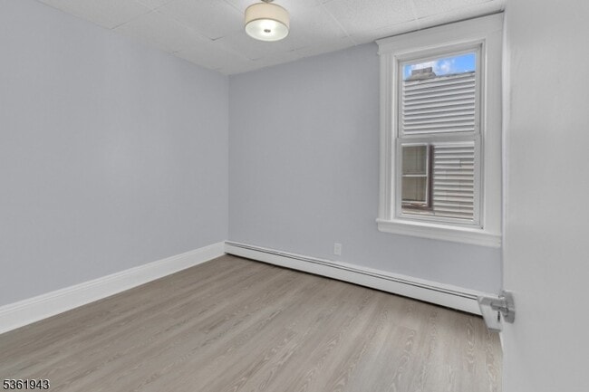 Photo - 215 Delaware St Unit 6