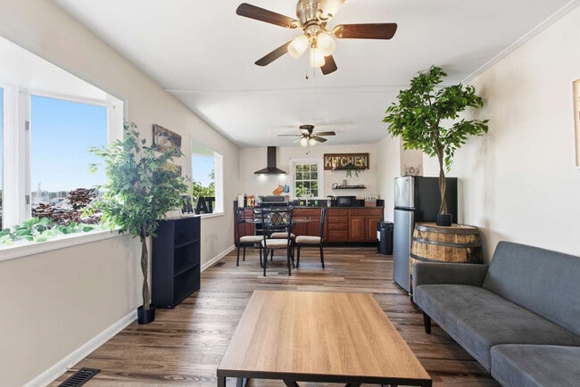 Photo - 14380 Calvert St Unit SI ID1363918P