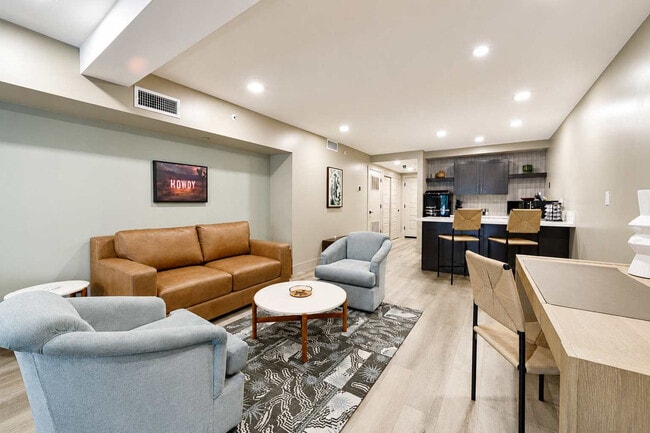 Building Photo - 4238 N Craftsman Ct Unit SI FL2-ID1558681P