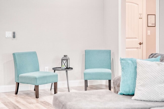 Building Photo - 5 Mawnan Ln Unit ID1297040P