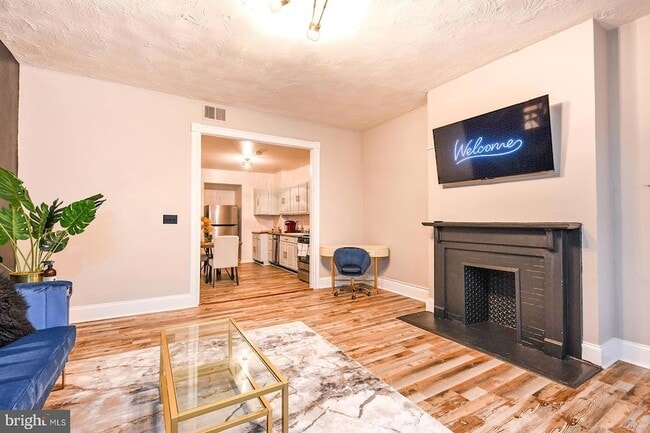 Photo - 728 Reservoir St Unit 3