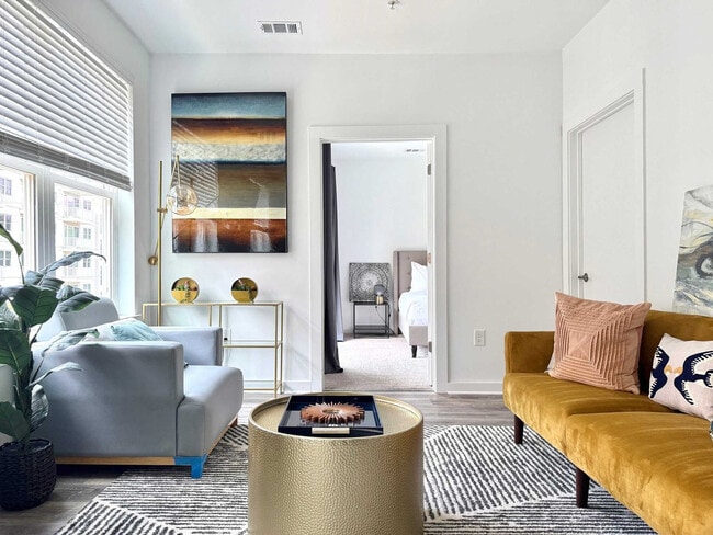 Building Photo - 542 Boulevard NE Unit ID1299400P