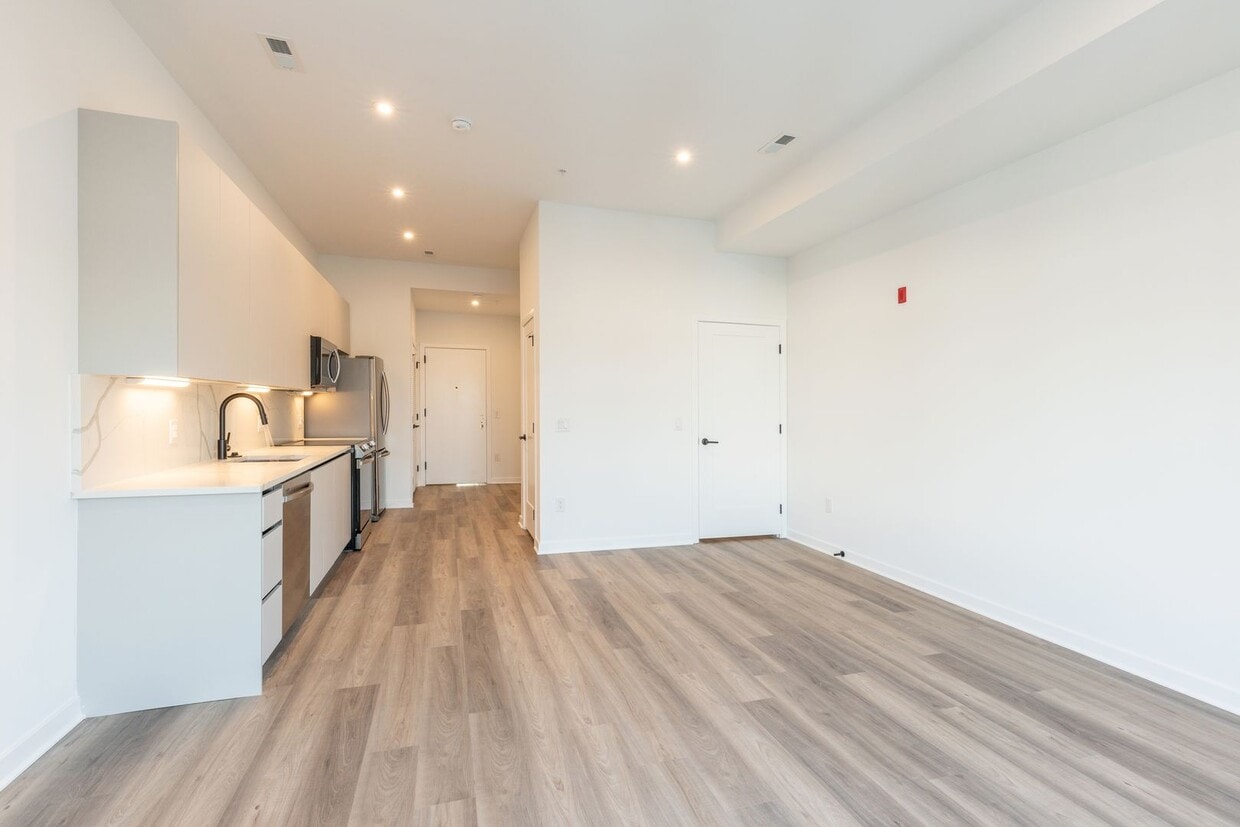 Floor Plan - 04 - Standard with Balcony