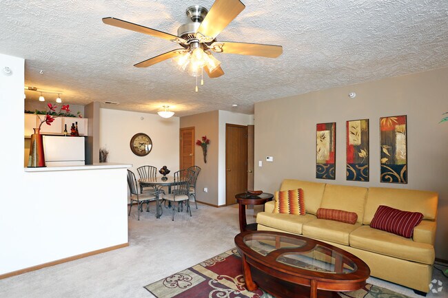 Open space that provides a wonderful entertainment area! - Foxboro Apartments
