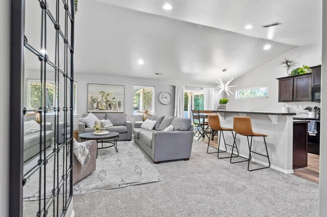 Photo - 2023 E Elm Grove Dr Unit SI ID1460911P