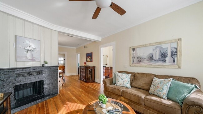 Photo - 14 Sanchez Ave Unit B