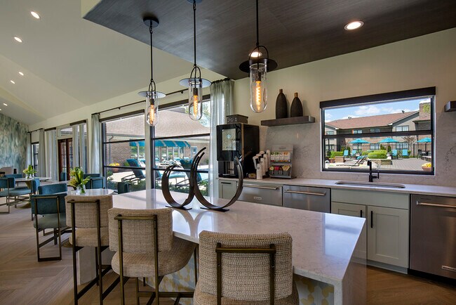 Resident lounge with wet bar - Willow Lake Apartments