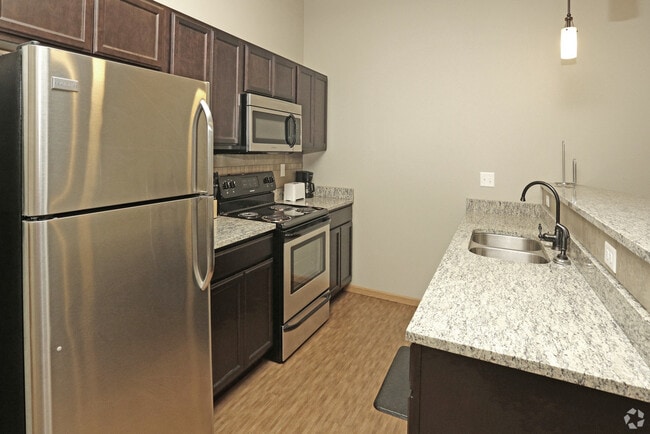 Photo - Bluffs of Williston