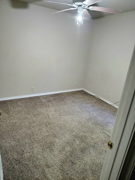 Photo - 218 King Ln