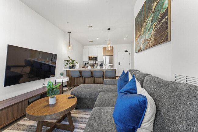 Photo - 600 Broadway-SI ID1240289P Unit SI ID1240289P