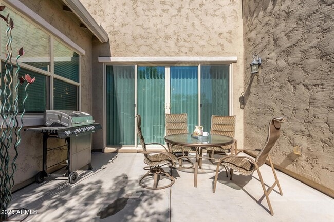 Photo - 1914 N 140th Ave