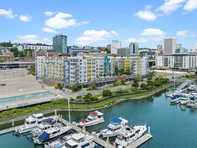 Building Photo - Theas Landing