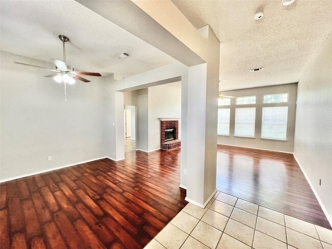 Photo - 2210 Green Mere Dr