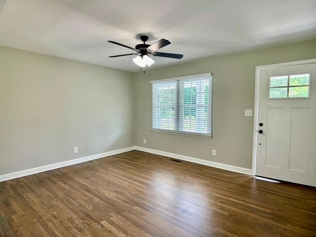 Photo - 103 Crescent Dr