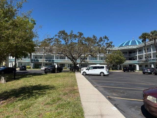 Photo - 2380 World Pkwy Blvd Unit 42