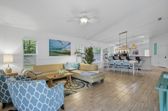 Photo - 27 Mala Compra Rd Unit ID1261612P