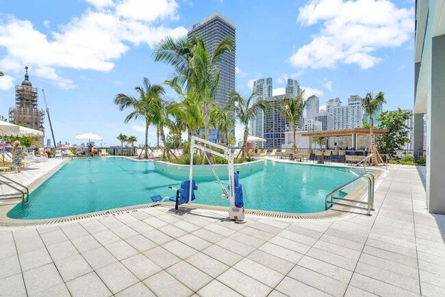 Photo - 601 NE 1st Ave Unit ID1227547P