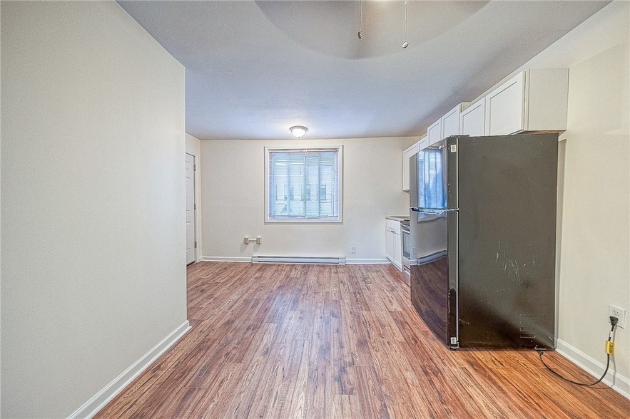 Photo - 427 Adams St Unit 3