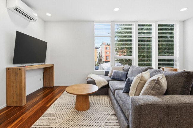 Building Photo - 1464 NW 70th St Unit ID1438304P